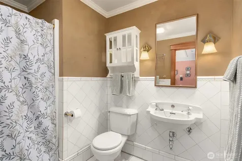 7205 NE Dolphin Drive Bainbridge Island WA 98110