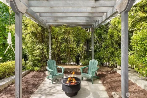 7205 NE Dolphin Drive Bainbridge Island WA 98110