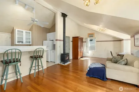 7205 NE Dolphin Drive Bainbridge Island WA 98110