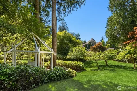 7205 NE Dolphin Drive Bainbridge Island WA 98110