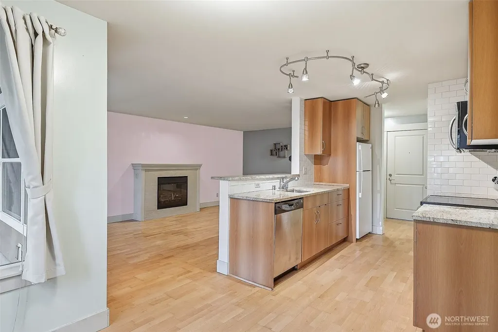 22910 90th Avenue W Edmonds WA 98026