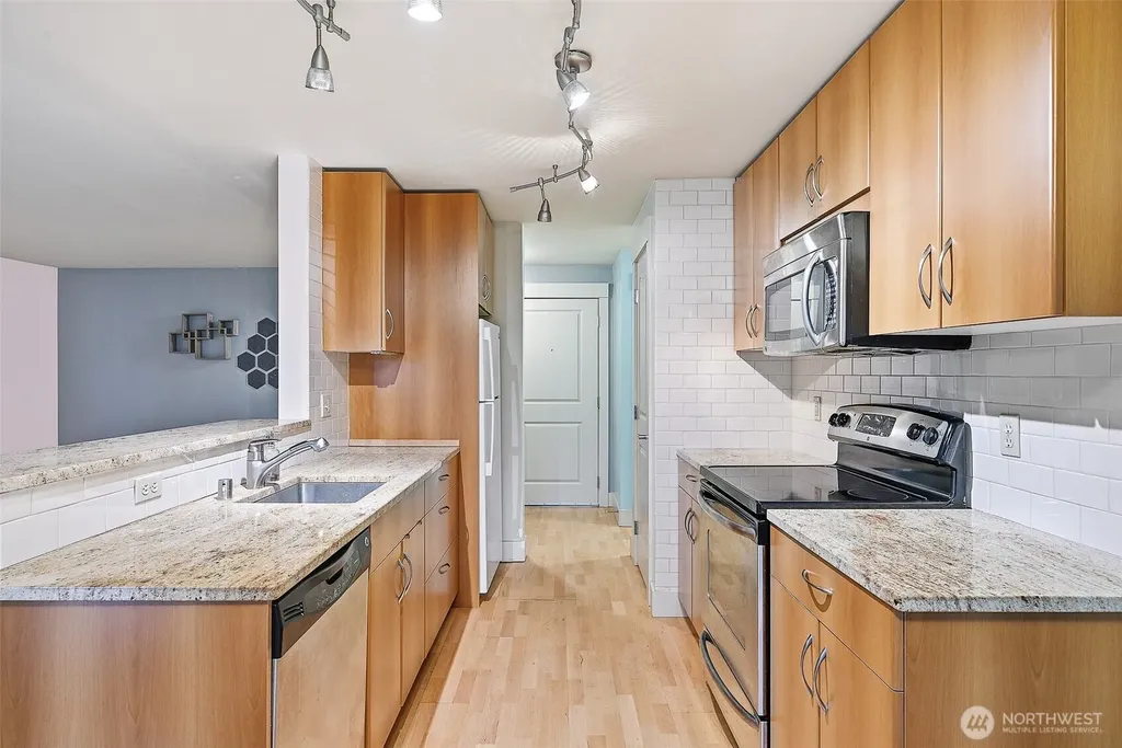 22910 90th Avenue W Edmonds WA 98026