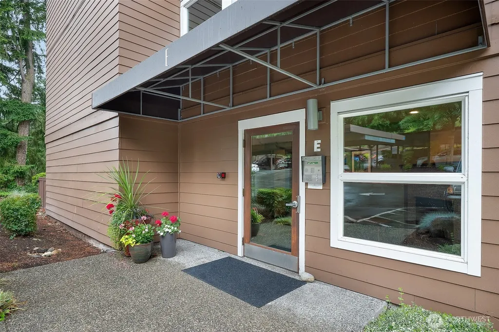 22910 90th Avenue W Edmonds WA 98026