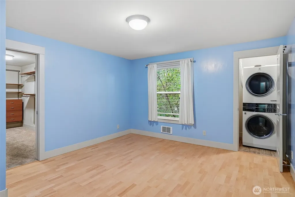 22910 90th Avenue W Edmonds WA 98026