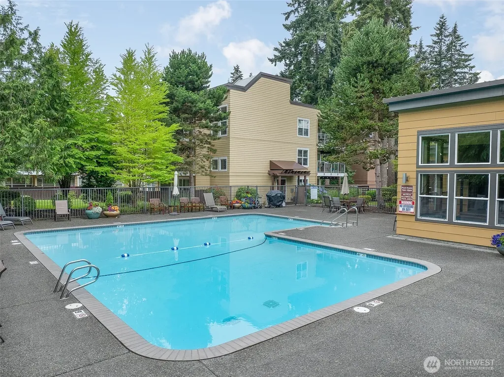 22910 90th Avenue W Edmonds WA 98026