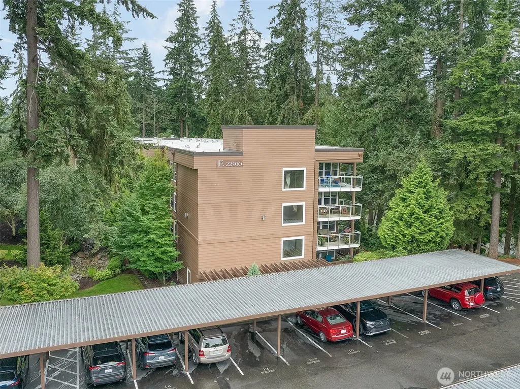 22910 90th Avenue W Edmonds WA 98026