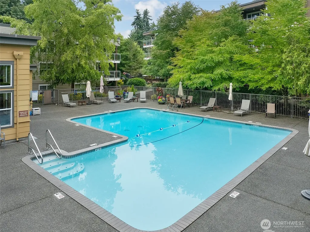 22910 90th Avenue W Edmonds WA 98026