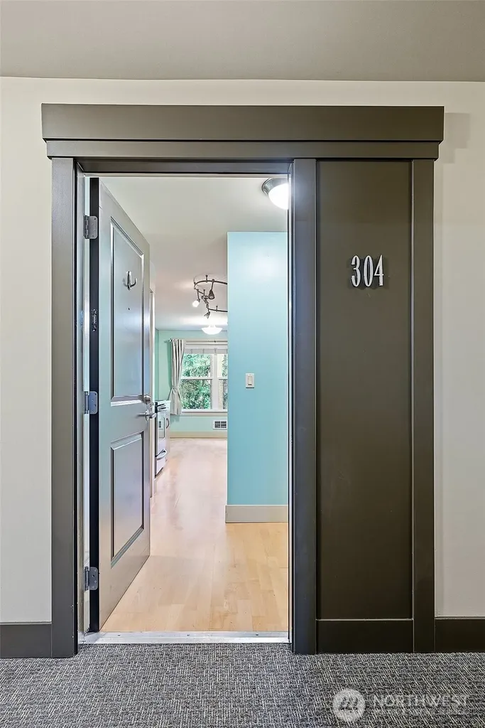 22910 90th Avenue W Edmonds WA 98026