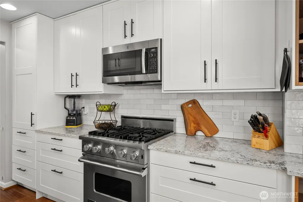 5909 Panorama Drive SE Auburn WA 98092