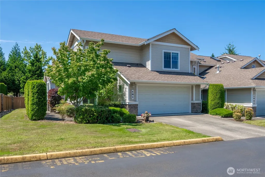 5909 Panorama Drive SE Auburn WA 98092