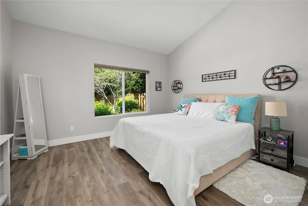 5909 Panorama Drive SE Auburn WA 98092