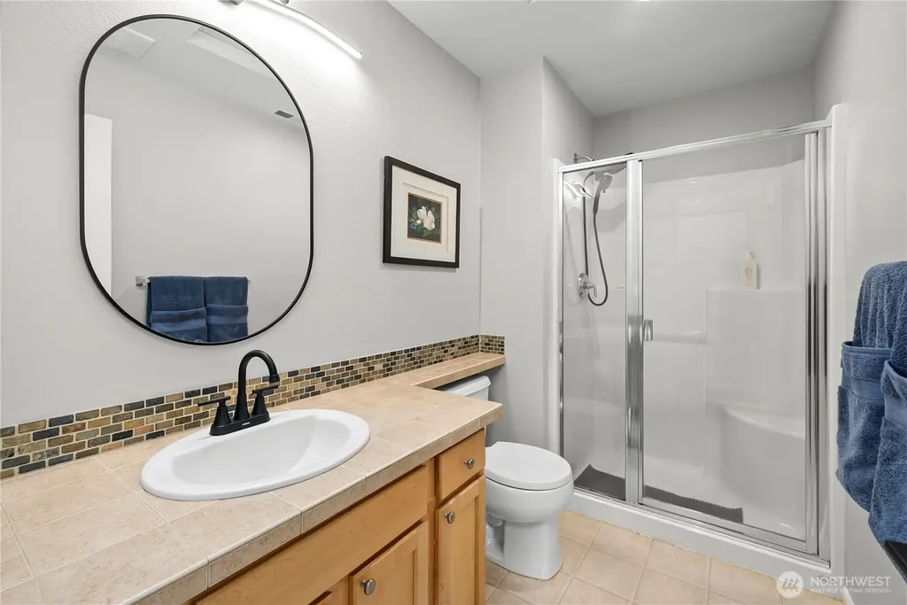 5909 Panorama Drive SE Auburn WA 98092