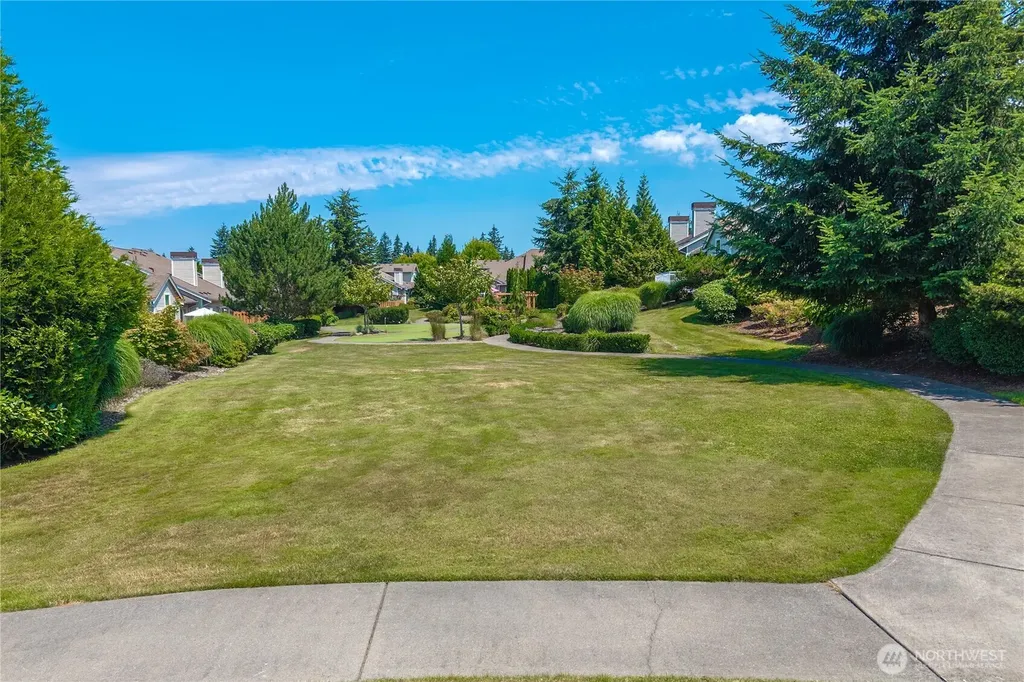 5909 Panorama Drive SE Auburn WA 98092