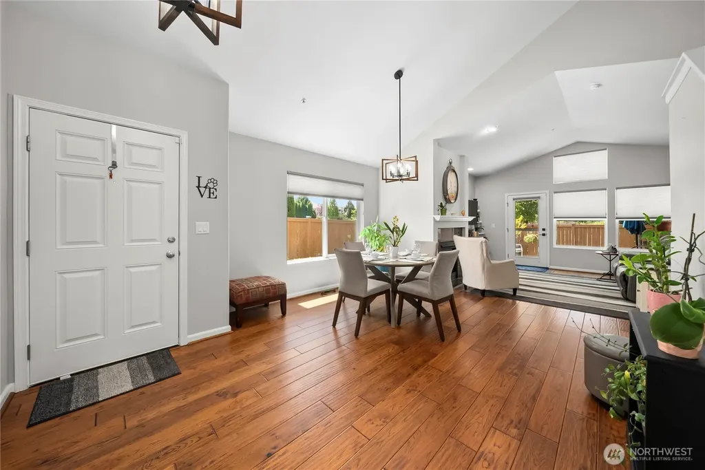 5909 Panorama Drive SE Auburn WA 98092