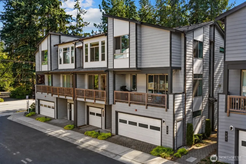 6861 NE 170th Street Kenmore WA 98028