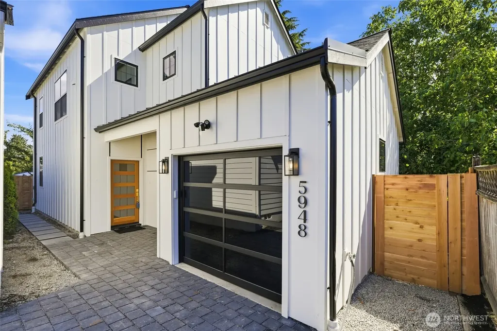 5948 18 Avenue SW Seattle WA 98106