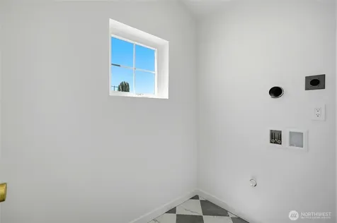 5948 18 Avenue SW Seattle WA 98106