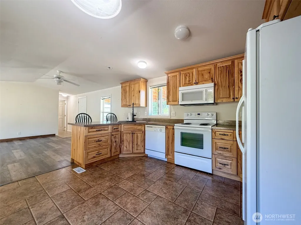 87 Canyon Creek Road Oroville WA 98844