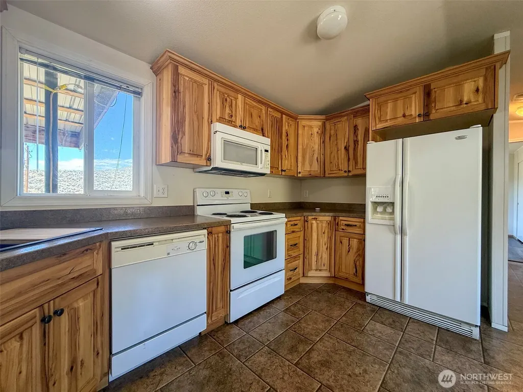 87 Canyon Creek Road Oroville WA 98844