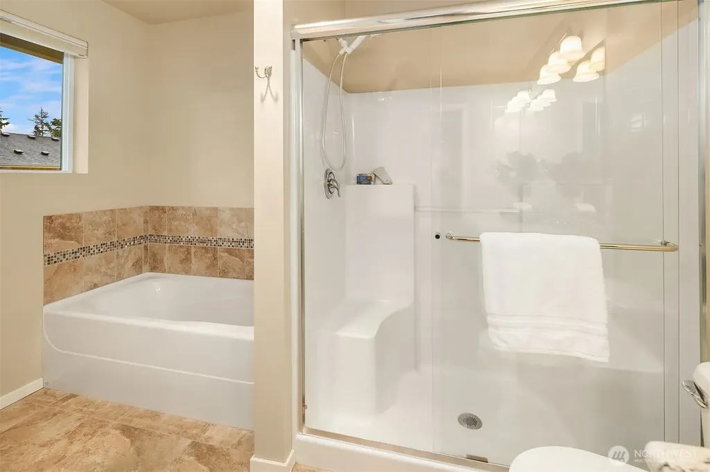 23432 55th Avenue W Mountlake Terrace WA 98043