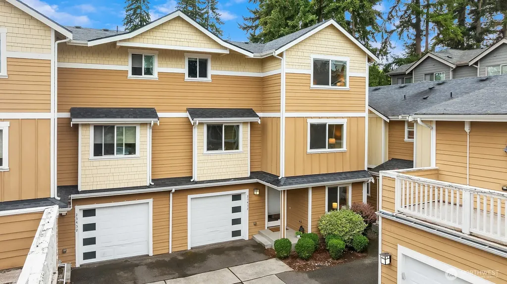 23432 55th Avenue W Mountlake Terrace WA 98043