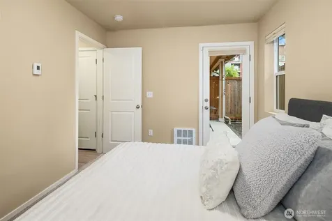 23432 55th Avenue W Mountlake Terrace WA 98043