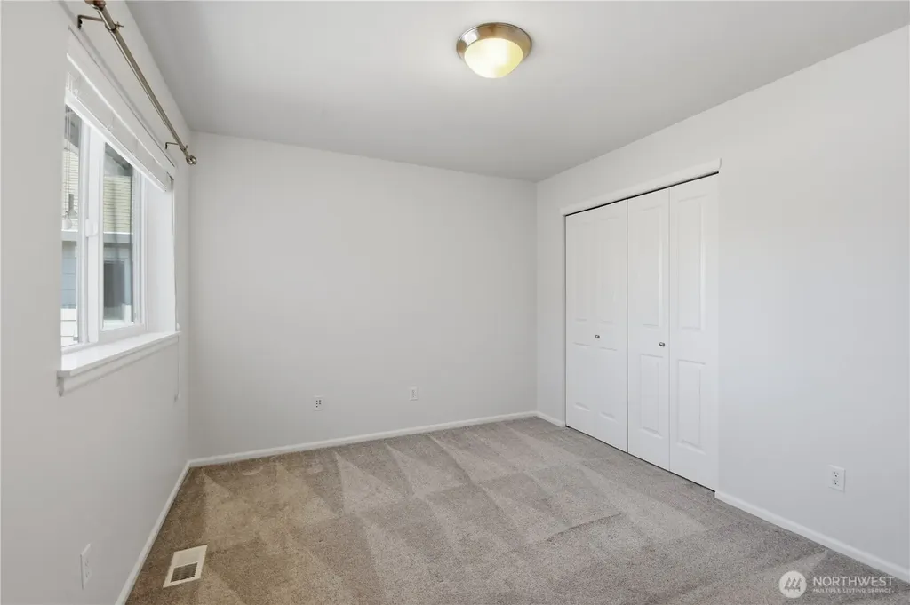 16107 167th Avenue SE Renton WA 98058