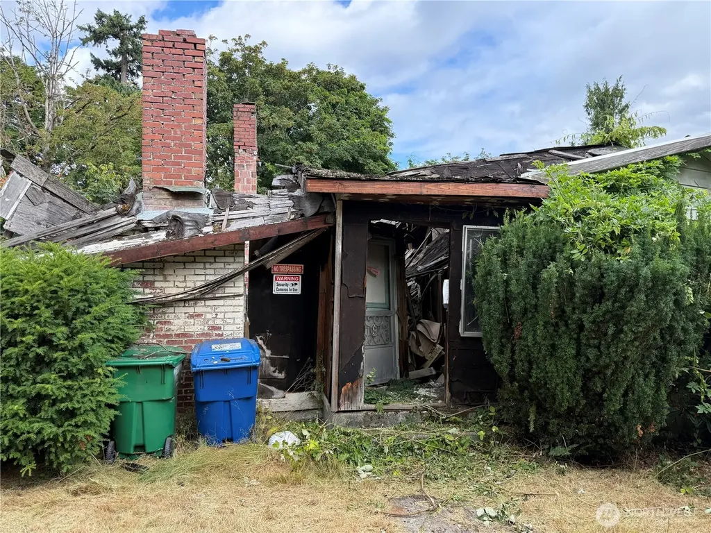 11425 69th Place S Seattle WA 98178