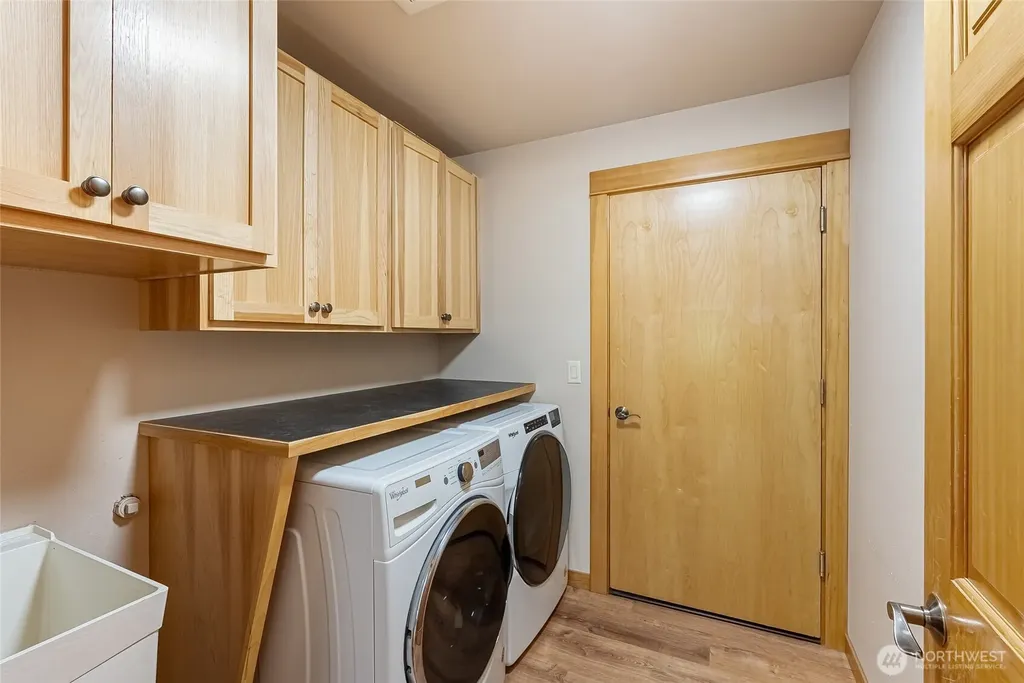 1035 Red Tail Lane Bellingham WA 98226