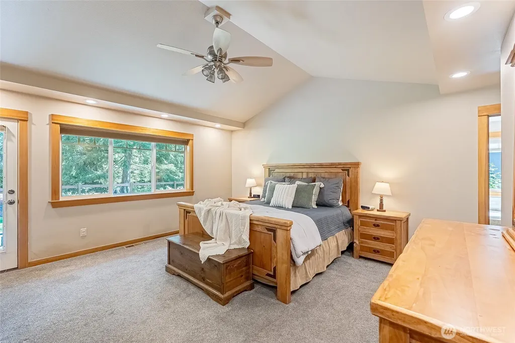 1035 Red Tail Lane Bellingham WA 98226