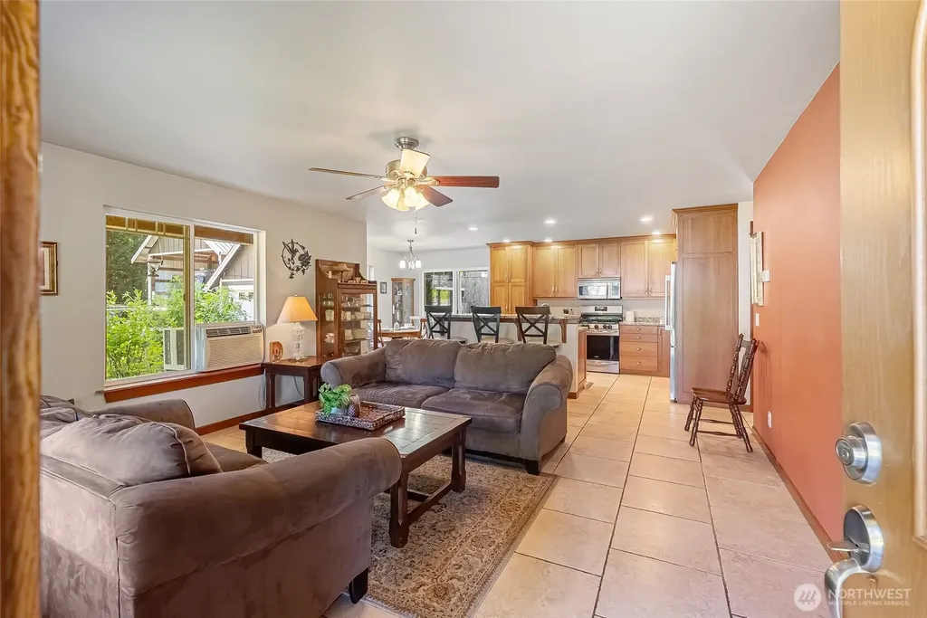 1035 Red Tail Lane Bellingham WA 98226
