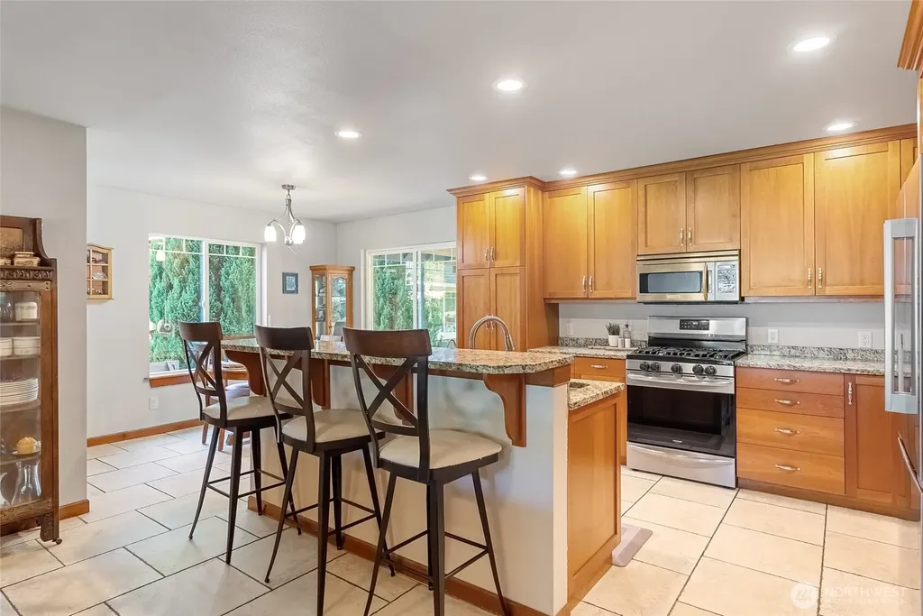1035 Red Tail Lane Bellingham WA 98226