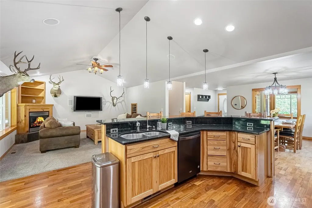 1035 Red Tail Lane Bellingham WA 98226