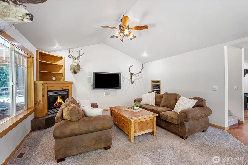 1035 Red Tail Lane Bellingham WA 98226