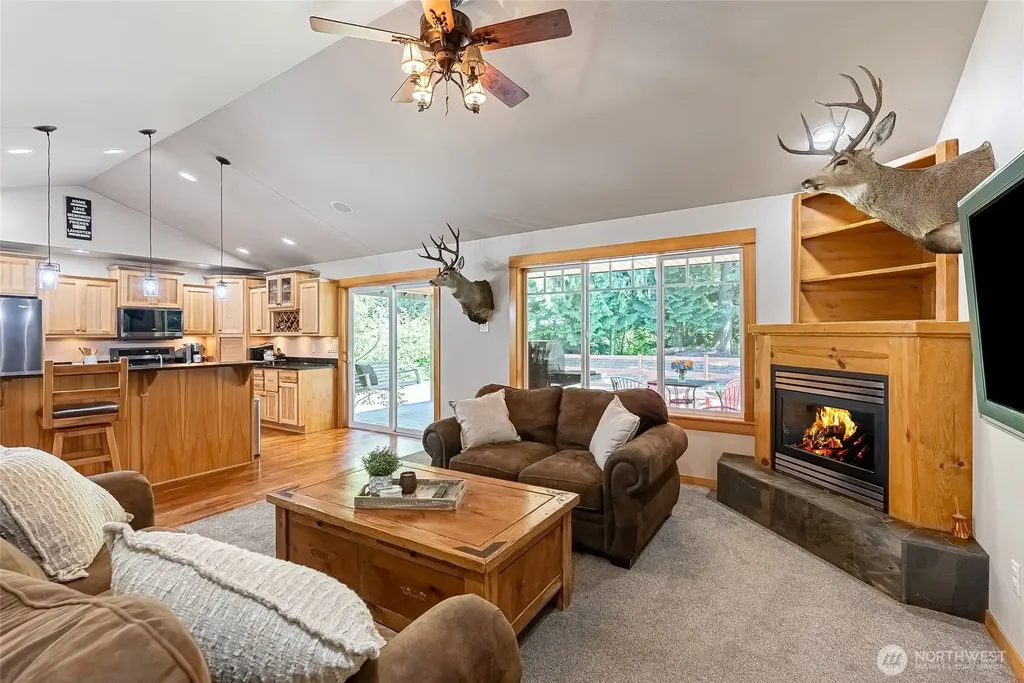 1035 Red Tail Lane Bellingham WA 98226