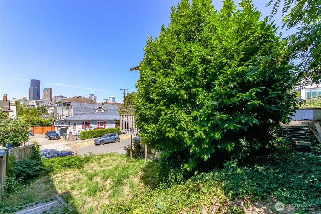 1601 E Alder Street Seattle WA 98122