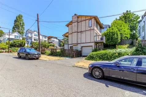 1601 E Alder Street Seattle WA 98122