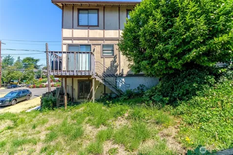 1601 E Alder Street Seattle WA 98122