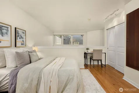 5847 NE 75th Street Seattle WA 98115