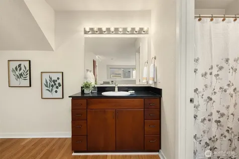 5847 NE 75th Street Seattle WA 98115