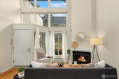 5847 NE 75th Street Seattle WA 98115