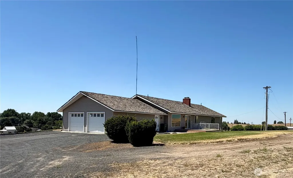 705 NE Blake Avenue Wilbur WA 99185