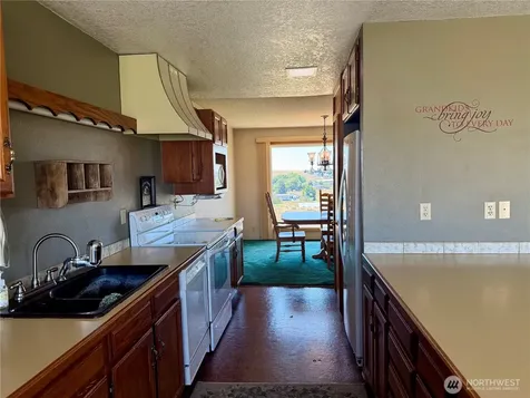 705 NE Blake Avenue Wilbur WA 99185