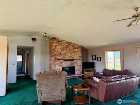 705 NE Blake Avenue Wilbur WA 99185