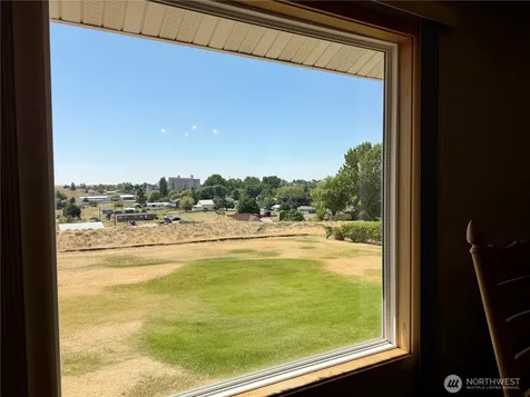 705 NE Blake Avenue Wilbur WA 99185