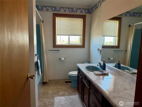 705 NE Blake Avenue Wilbur WA 99185