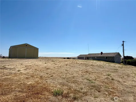 705 NE Blake Avenue Wilbur WA 99185