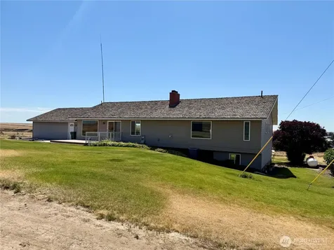 705 NE Blake Avenue Wilbur WA 99185