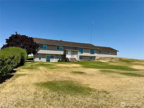 705 NE Blake Avenue Wilbur WA 99185