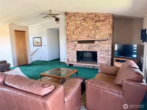 705 NE Blake Avenue Wilbur WA 99185